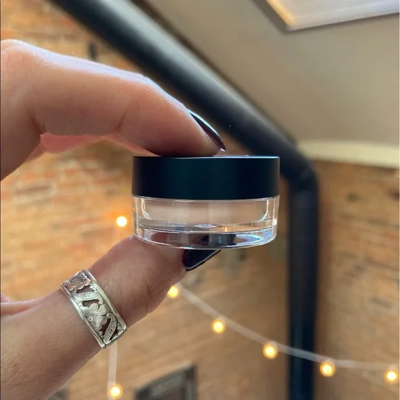 ✨bareMinerals✨Original Mineral Veil Loose Setting Powder - Mini - Picture 13 of 16